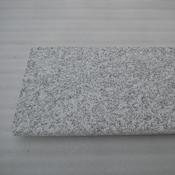 FLAMED-BULLNOSED-granite