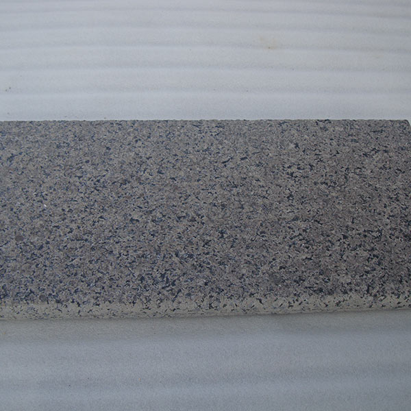 flamed-bullnosed-granite-paving-and-tiles-supplier-from-india