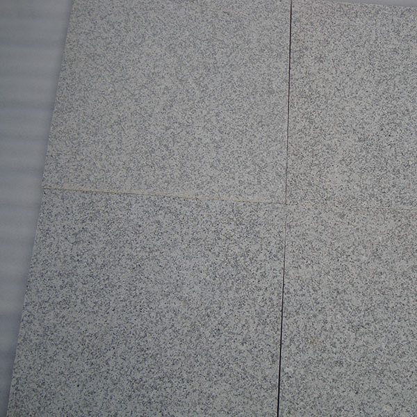 FLAMED-OR-THERMAL-granite-paving-tiles